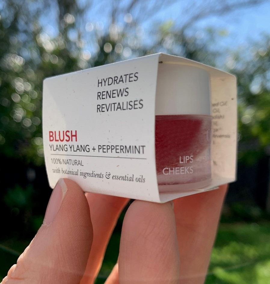 OMni BLUSH